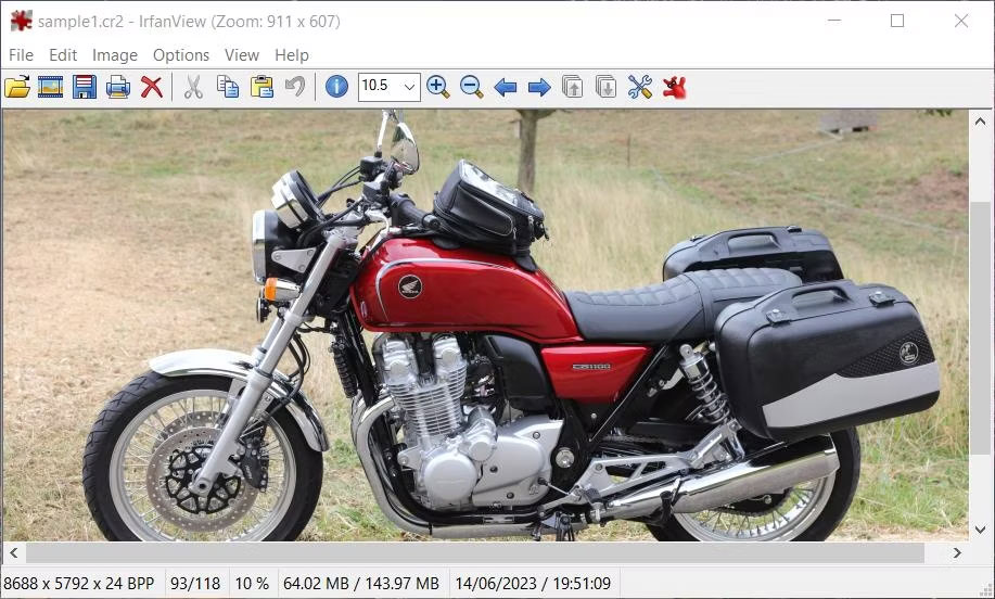 Hình ảnh CR2 mở trong IrfanView