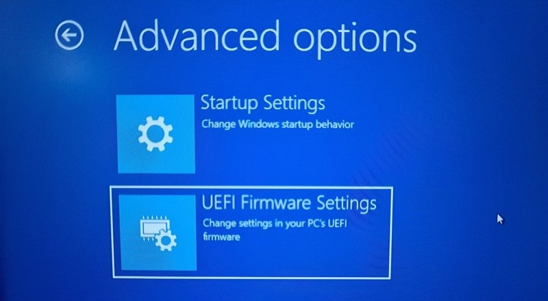 Chọn UEFI Firmware Settings