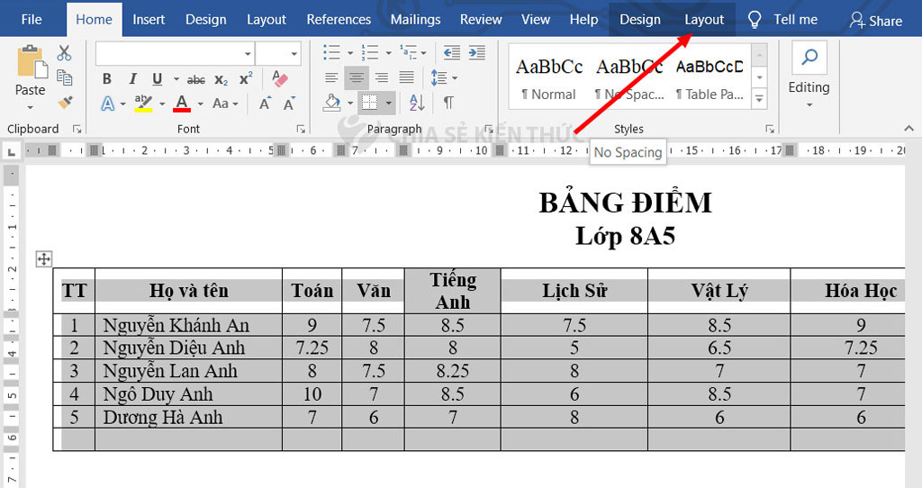 Cách chỉnh kích thước ô đều nhau trong bảng Word qua tab Layout - Bước 1