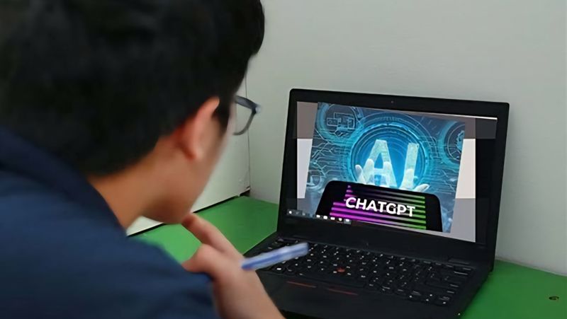 Lý do chatbot AI dễ thay đổi câu trả lời khi bị người dùng chất vấn