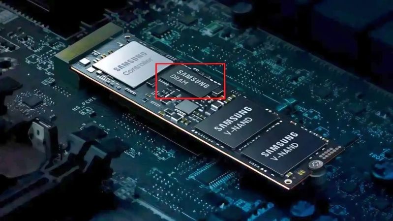 Các ổ SSD có tích hợp DRAM sẽ có giá cao hơn so với không có