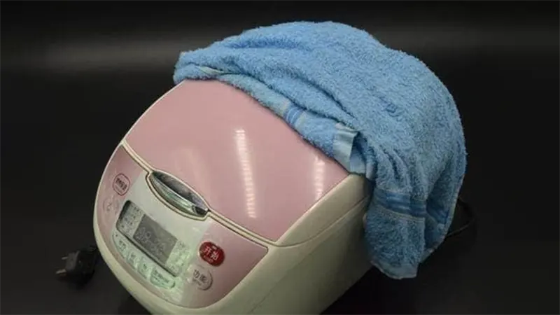Người thông minh phủ khăn lên nồi cơm điện, lý do nghe xong phải gật gù đồng ý - Ảnh minh họa 3