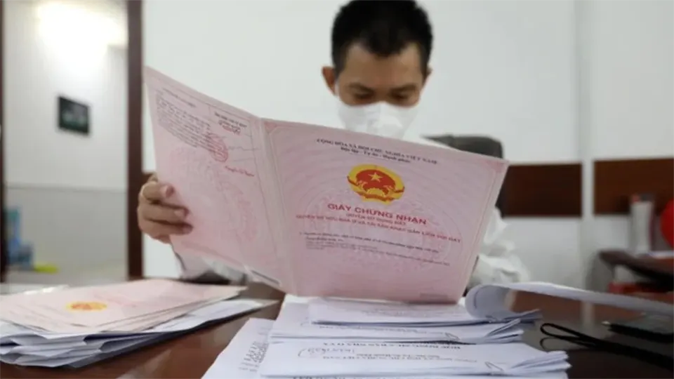 Khoản tiền bán nhà, bán đất chuyển tiền vào tài khoản cá nhân có thể phát sinh nghĩa vụ thuế
