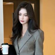 3 thứ người EQ cao thường kẹp trong sách