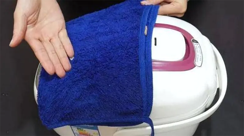 Người thông minh phủ khăn lên nồi cơm điện, lý do nghe xong phải gật gù đồng ý