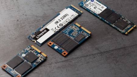 Vì sao SSD 'bốc hơi' dữ liệu nếu lâu ngày không sử dụng?